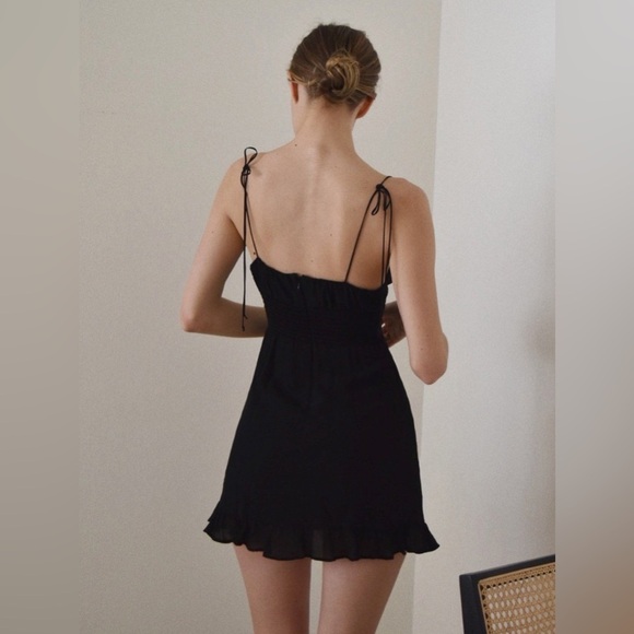 Reformation Esther Dress Black - Picture 2 of 7